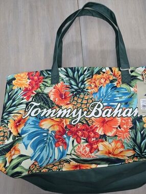 New Tommy Bahama Tote Beach Bag The Pineapple Blooms Tropical Green